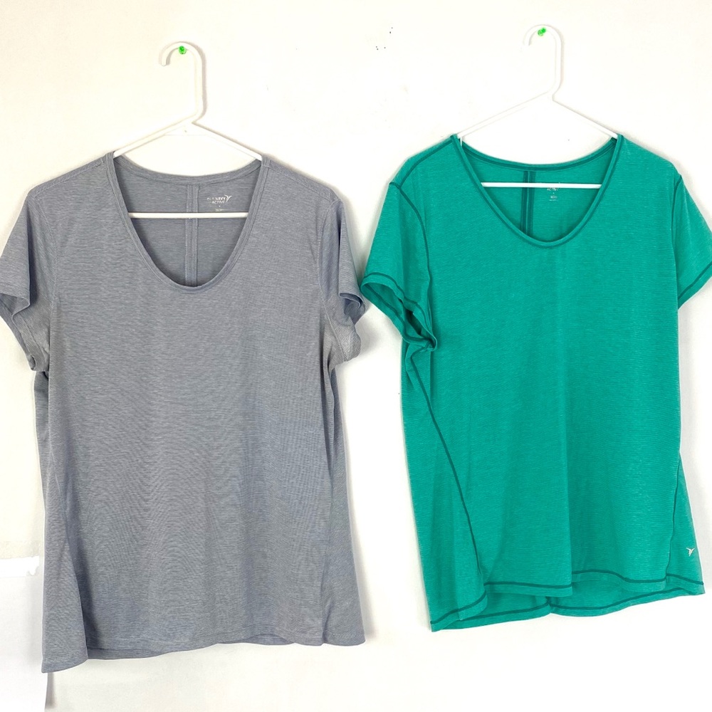 Old navy women’s athletic shirt bundle xl